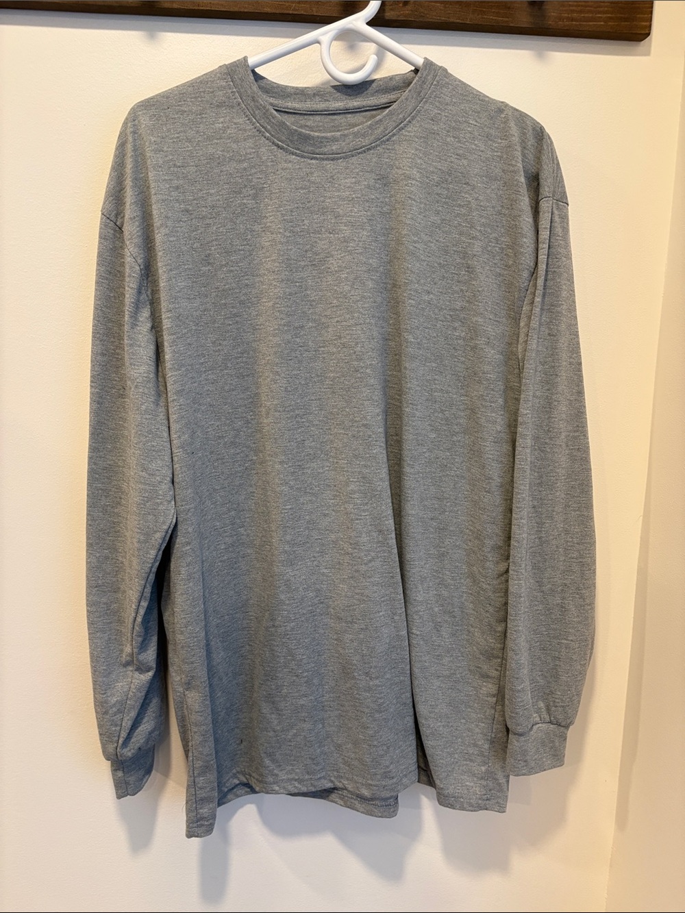 Galaxy By Harvic Men's Long-Sleeve Crewneck Shirt - Gray